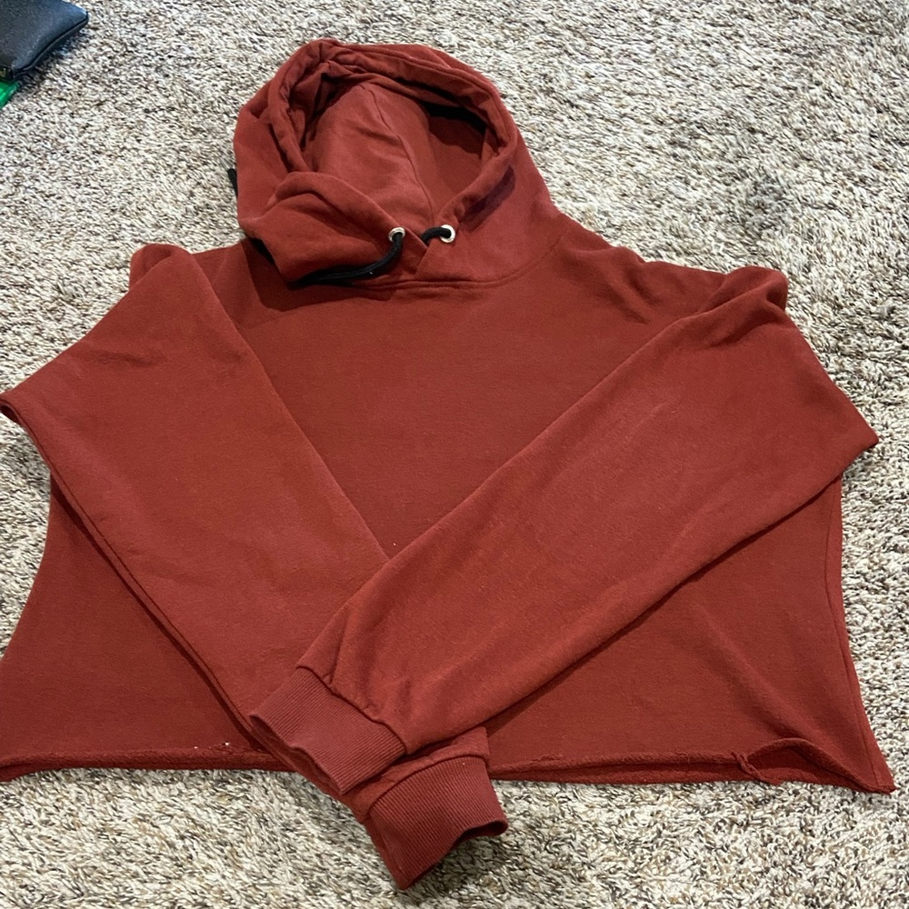 Garage size medium crop sweater